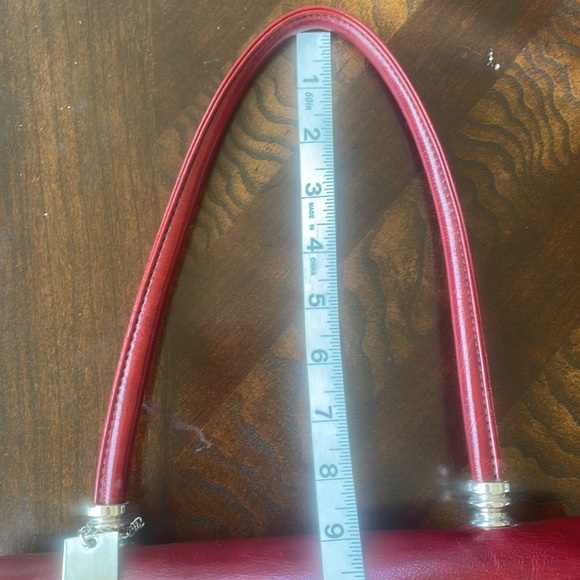 Blood Red Rina Rich Handbag Purse.  Beautiful. - Picture 4 of 15
